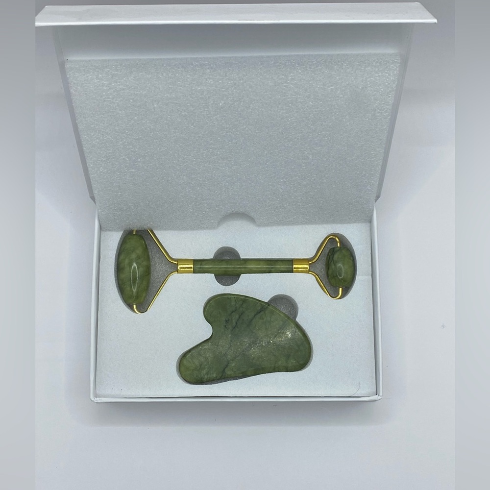Green Jade Roller and Gua Sha Set